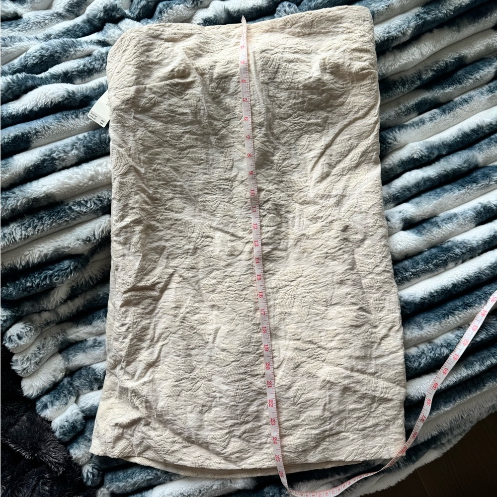 Textured Shift Mini Dress - Picture 8 of 11